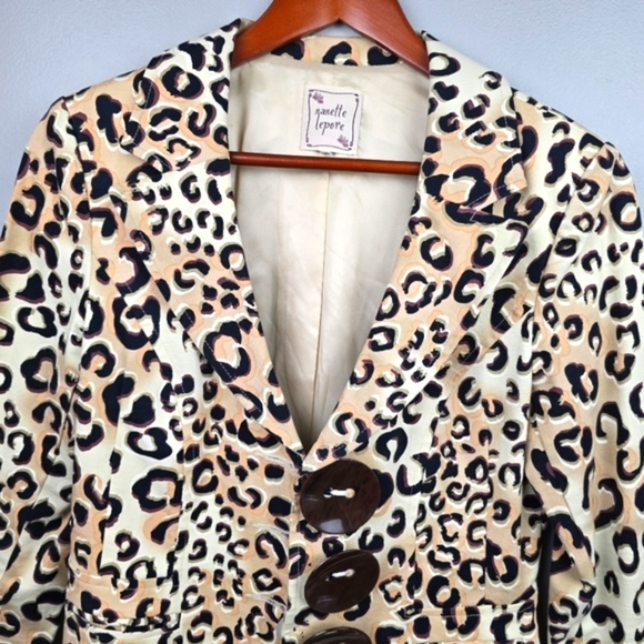 NANETTE LEPORE‎ Leopard Print Blazer 3/4 Sleeve Beige Artsy Buttons Womens Sz M - Picture 3 of 13